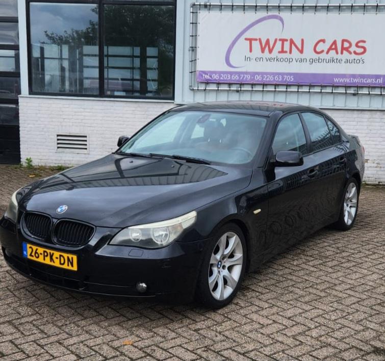 BMW 5-serie 520i Executive Leer Navi Aut, Auto's, Achterwielaandrijving, Gebruikt, Zwart, Bedrijf