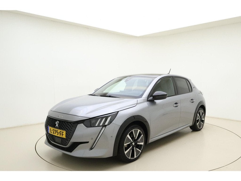 Peugeot e-208 EV GT 50 kWh Alcantara®/Lederen Sportstoelen, Auto's, Peugeot, 136 pk, Gebruikt, Te koop, 57 €/maand