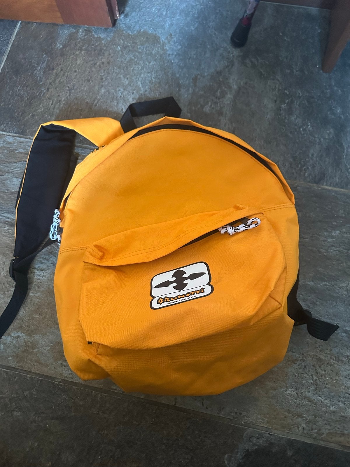 Oranje Brunotti Rugzak - Stevig en Stijlvol, Gebruikt, 25 tot 40 cm, Ophalen of Verzenden, Overige merken