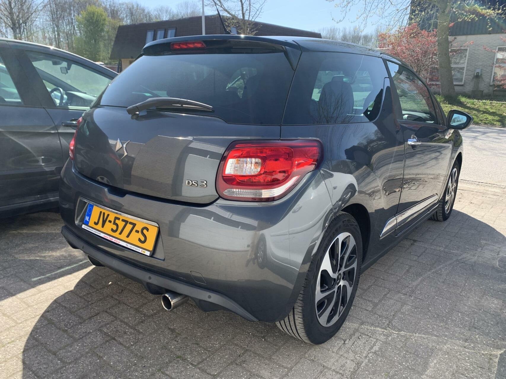Ds 3 1.2 PureTech Business NWE APK Navi Airco LED Cruise con, Auto's, Voorwielaandrijving, Gebruikt, 82 pk, Leder en Stof