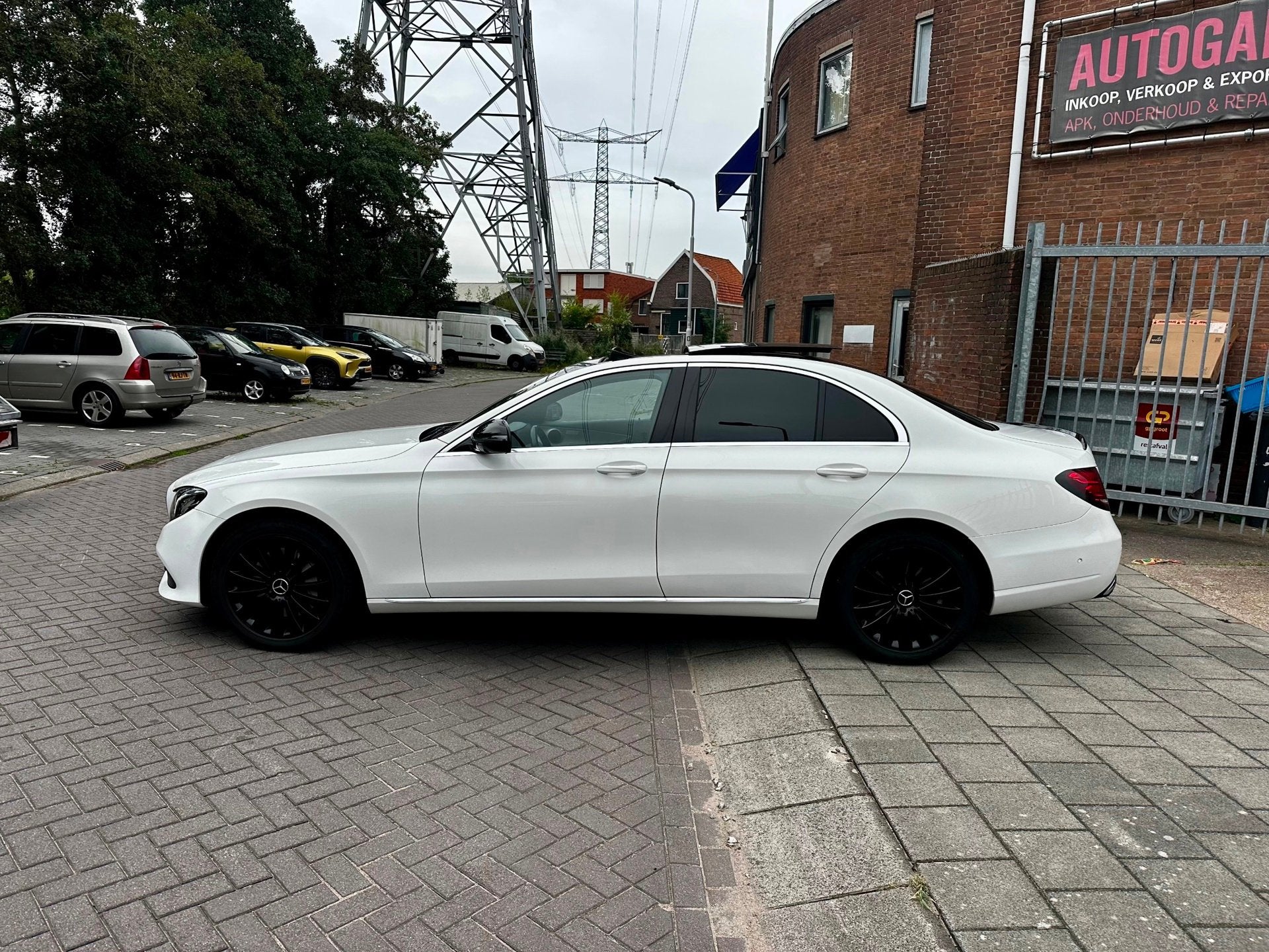 Mercedes-Benz E-klasse 350 e Lease Edition Panorama/Leer/Xen, Automaat, Achterwielaandrijving, Gebruikt, Euro 6