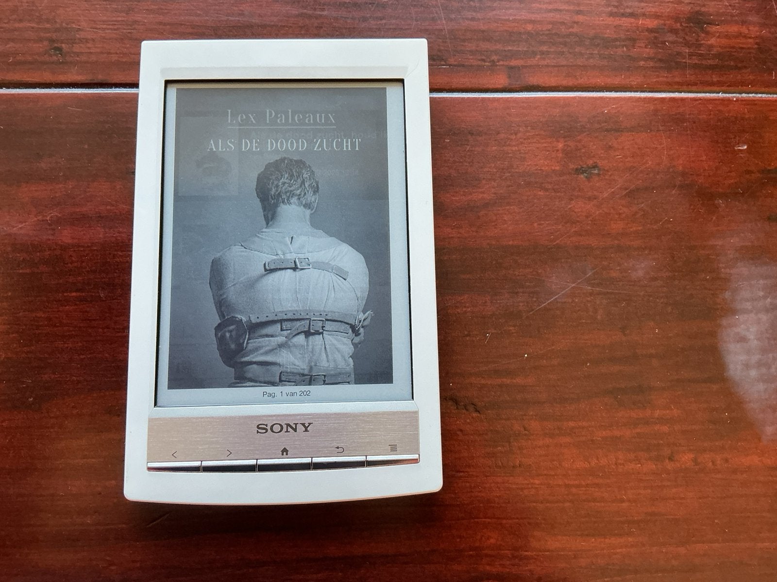 Sony ereader PRS T 1, Computers en Software, Ophalen of Verzenden, Gebruikt, 6 inch of minder, Wi-Fi