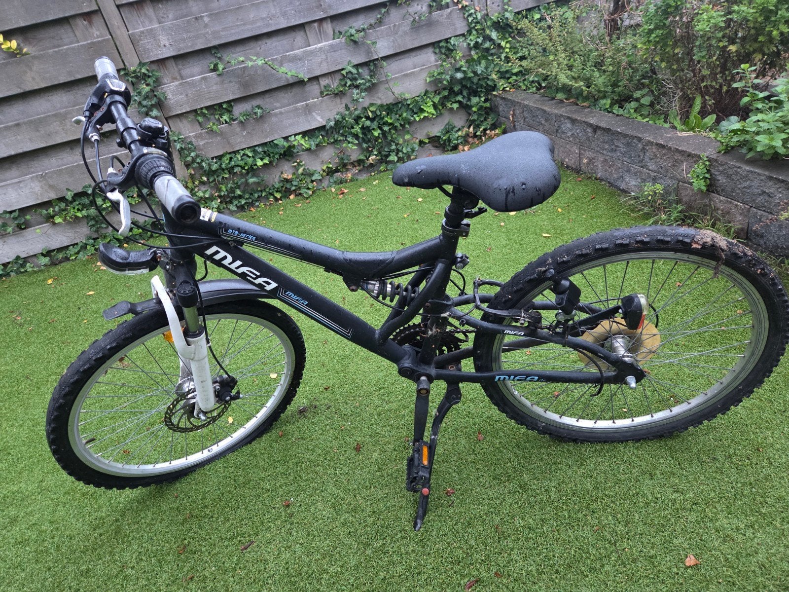 Leuke fiets met aandachtspunten. 24 inch, Fietsen en Brommers, Fietsen | Heren | Herenfietsen, Gebruikt, Versnellingen, Schijfrem