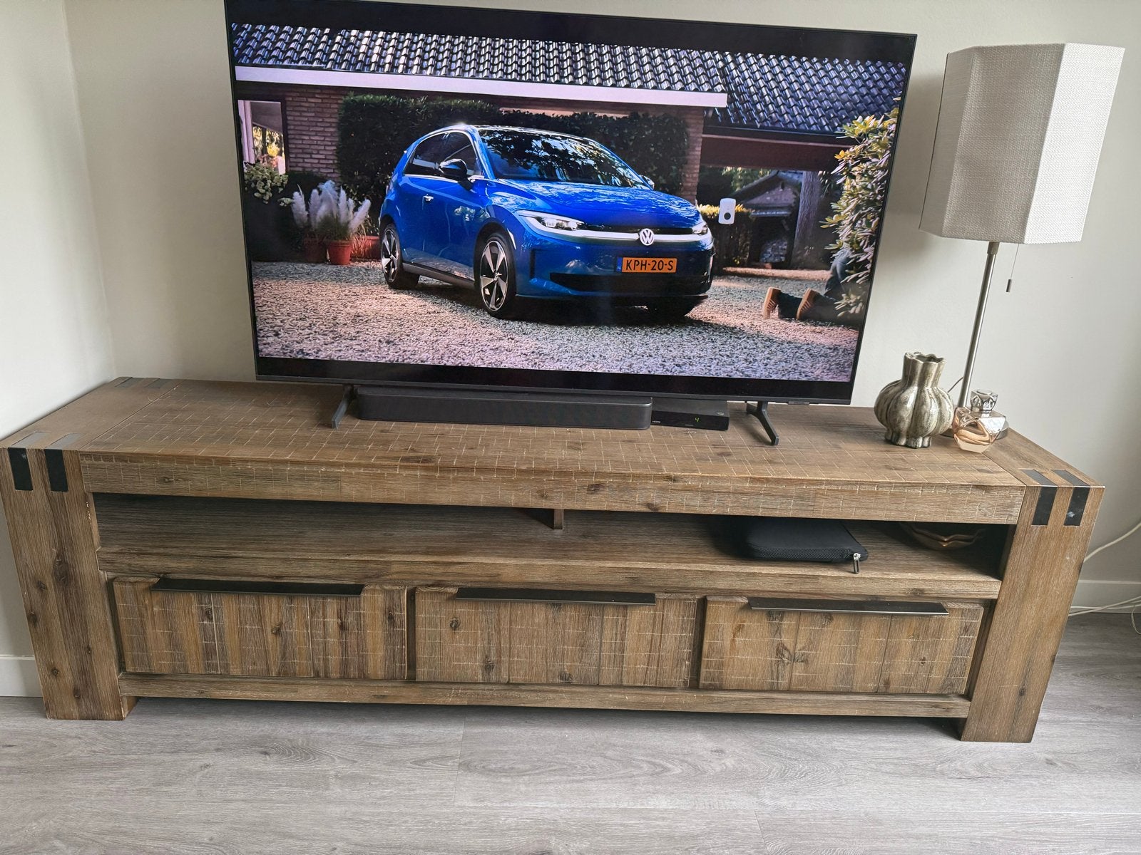 Robuust TV-meubel van hout (zie ook bijpassend dressoir), Ophalen, Gebruikt, 150 tot 200 cm, Minder dan 100 cm
