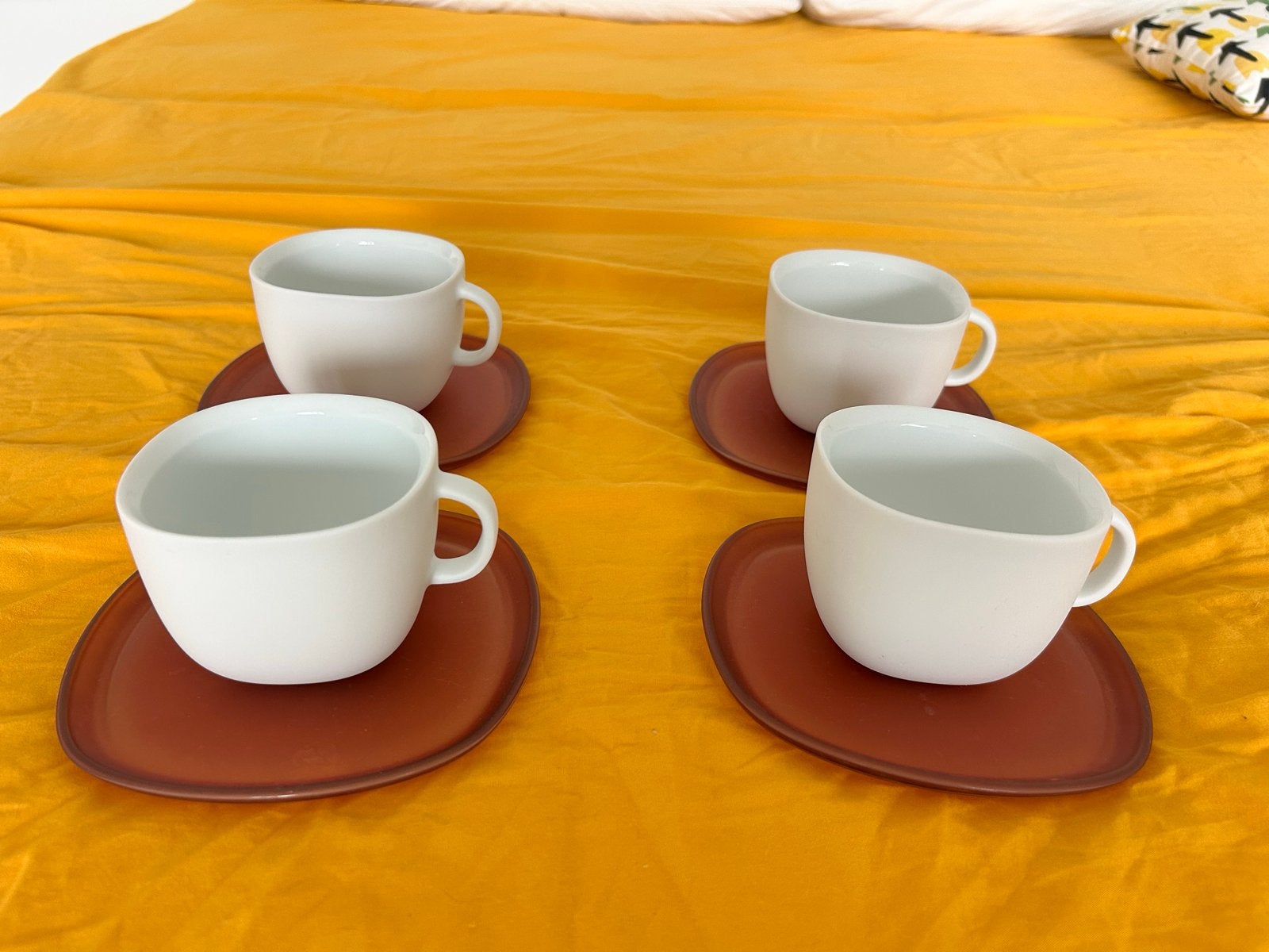 Coffee cup - set of 4 from Nespresso, never used, Ophalen, Keramiek, Nieuw, Modern
