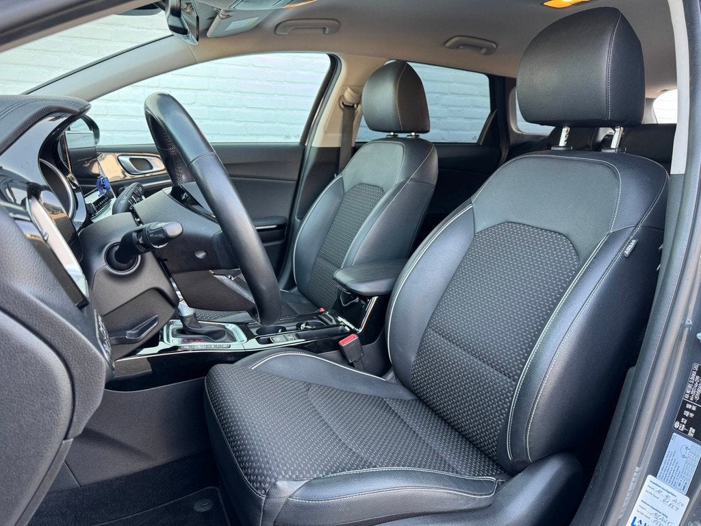 Kia Ceed Sportswagon PHEV DynamicPlusLine l ACC l CAMERA l G, Gebruikt, Zwart, Leder en Stof, Zwart