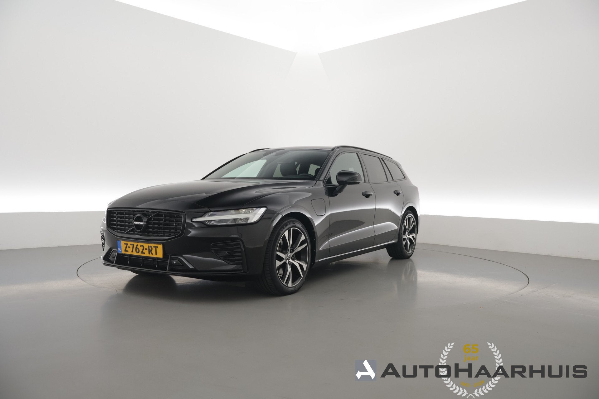 Volvo V60 2.0 T6 Recharge AWD R-Design | Rijklaar | Elek. Tr, Auto's, Volvo, Automaat, 12 maanden, Automatische klimaatregeling