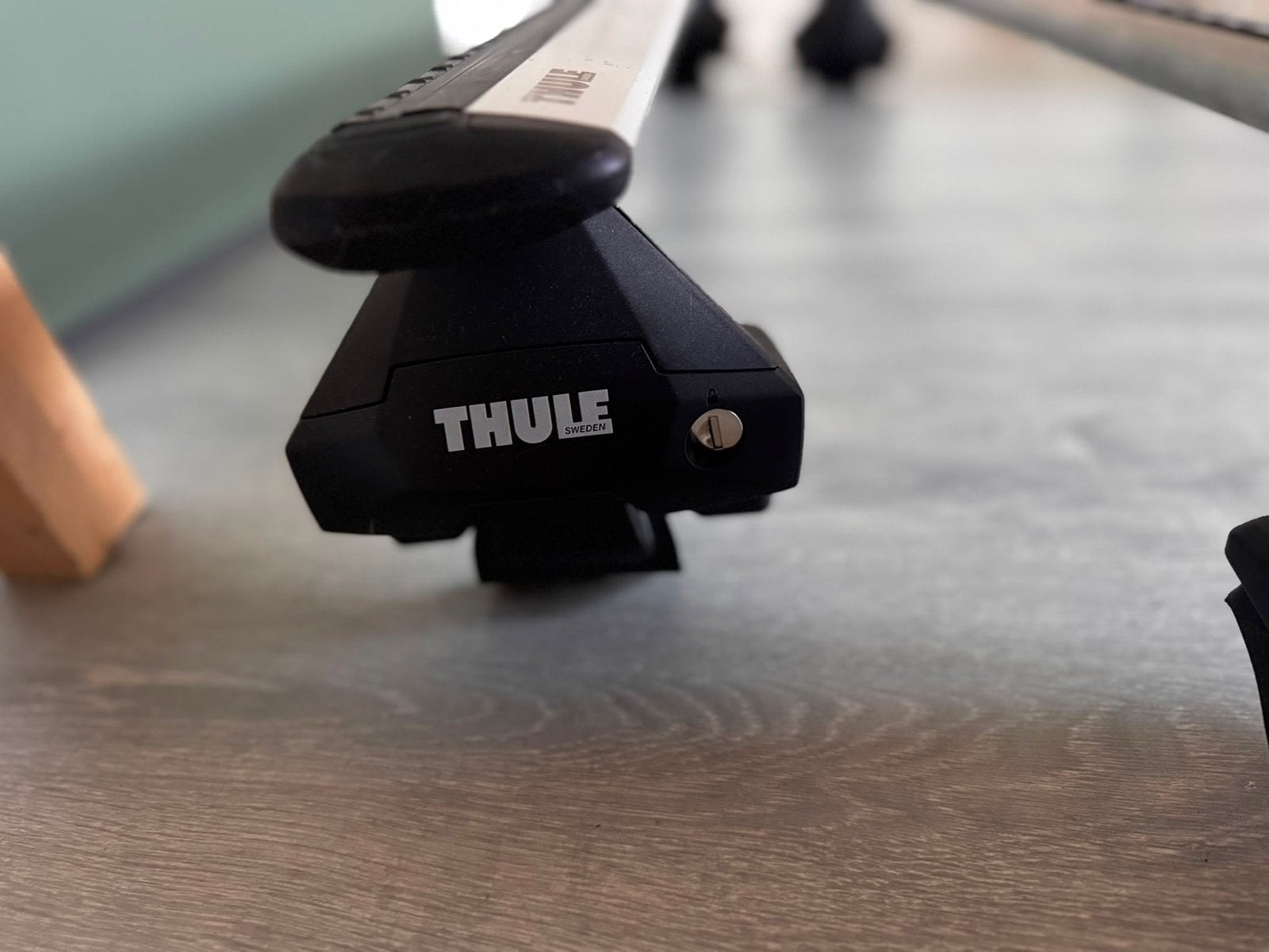 Thule Wingbar Evo Dakdragers, 127cm set 2 st incl. V-K set, Auto diversen, Dakdragers, Ophalen, Zo goed als nieuw