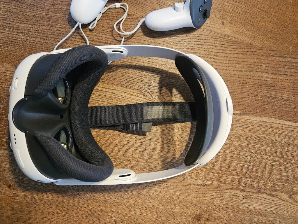 VR bril Meta Quest 3 512GB + Elite Strap, Spelcomputers en Games, Ophalen of Verzenden, Zo goed als nieuw, Telefoon