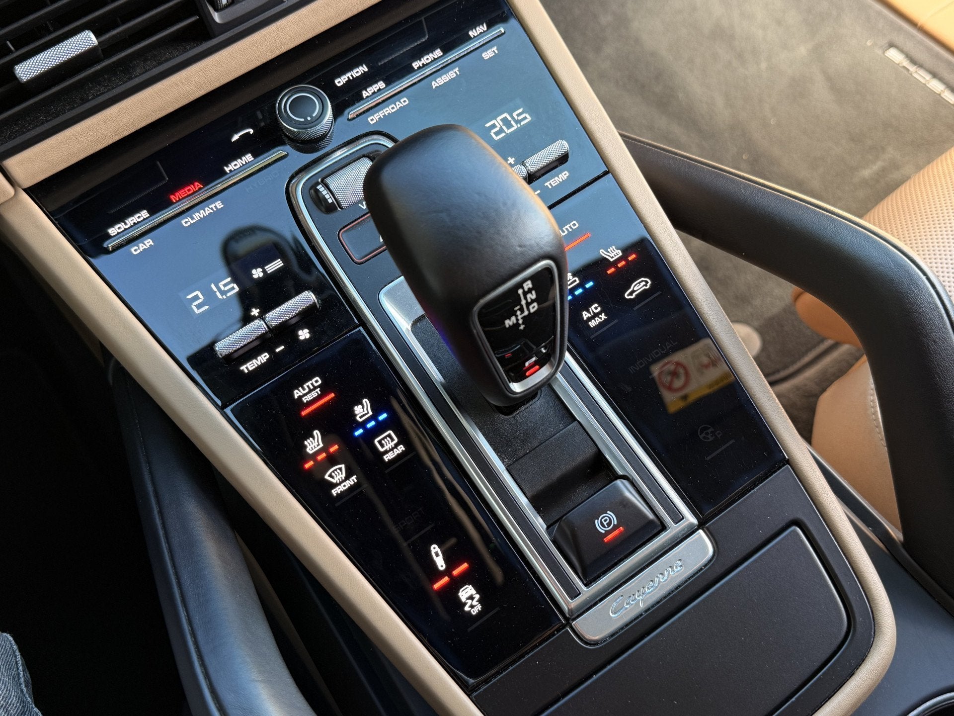 Foto 33 van Porsche Cayenne 3.0 | SportDesign | Pano | SportChrono | Luc