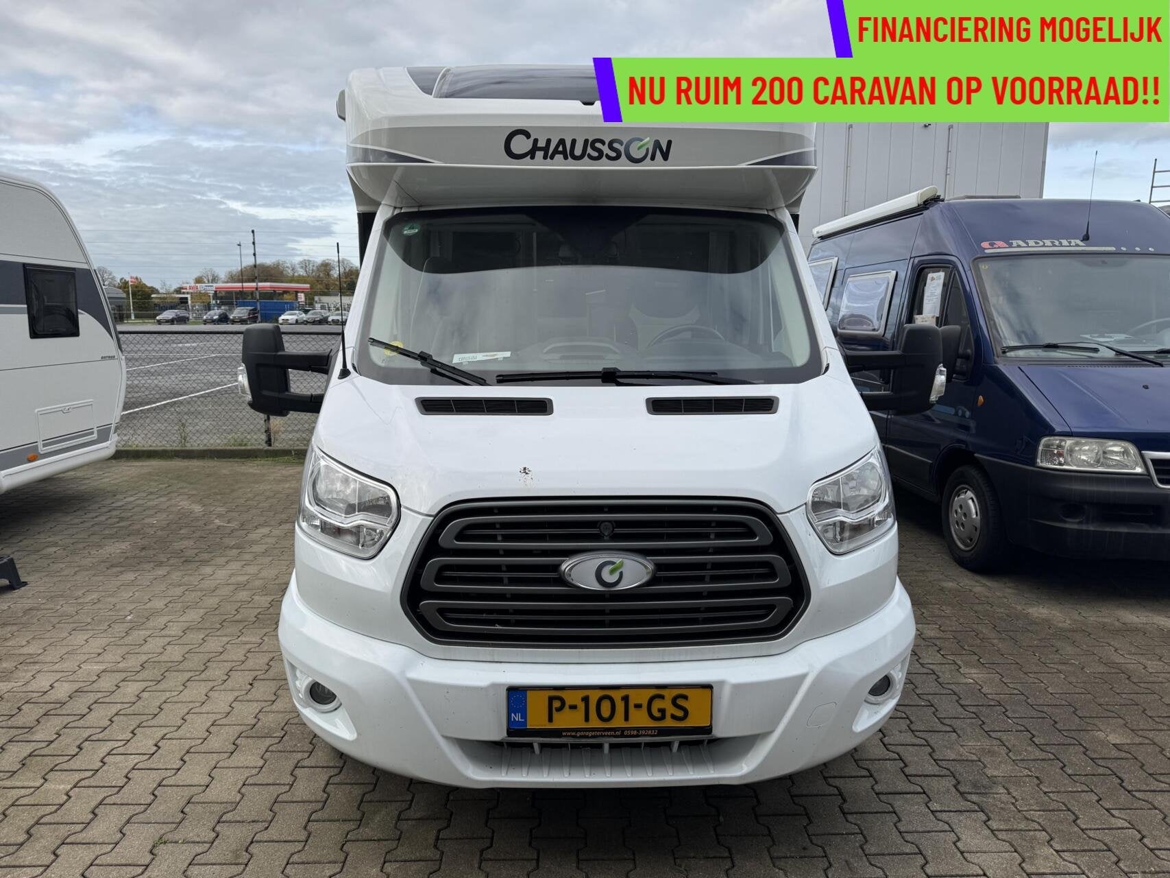 Chausson 758 TITANIUM AUTOMAAT, QUEENSBED, HEFBED, 20396 KM, Caravans en Kamperen, Campers, Automaat, Diesel, Elektrische ramen