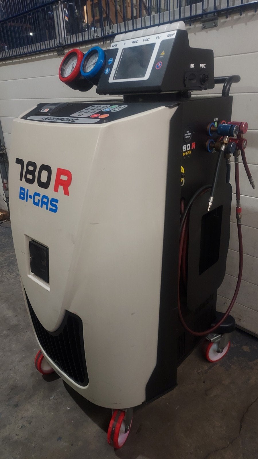 Texa 780R Bi-Gas R134a en R1234yf 2 in 1 airco machine, Ophalen