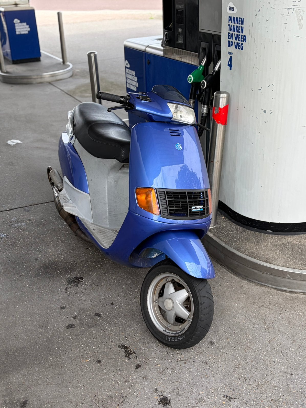 Piaggio quartz 70cc, Fietsen en Brommers, Ophalen, Zo goed als nieuw, Overige modellen
