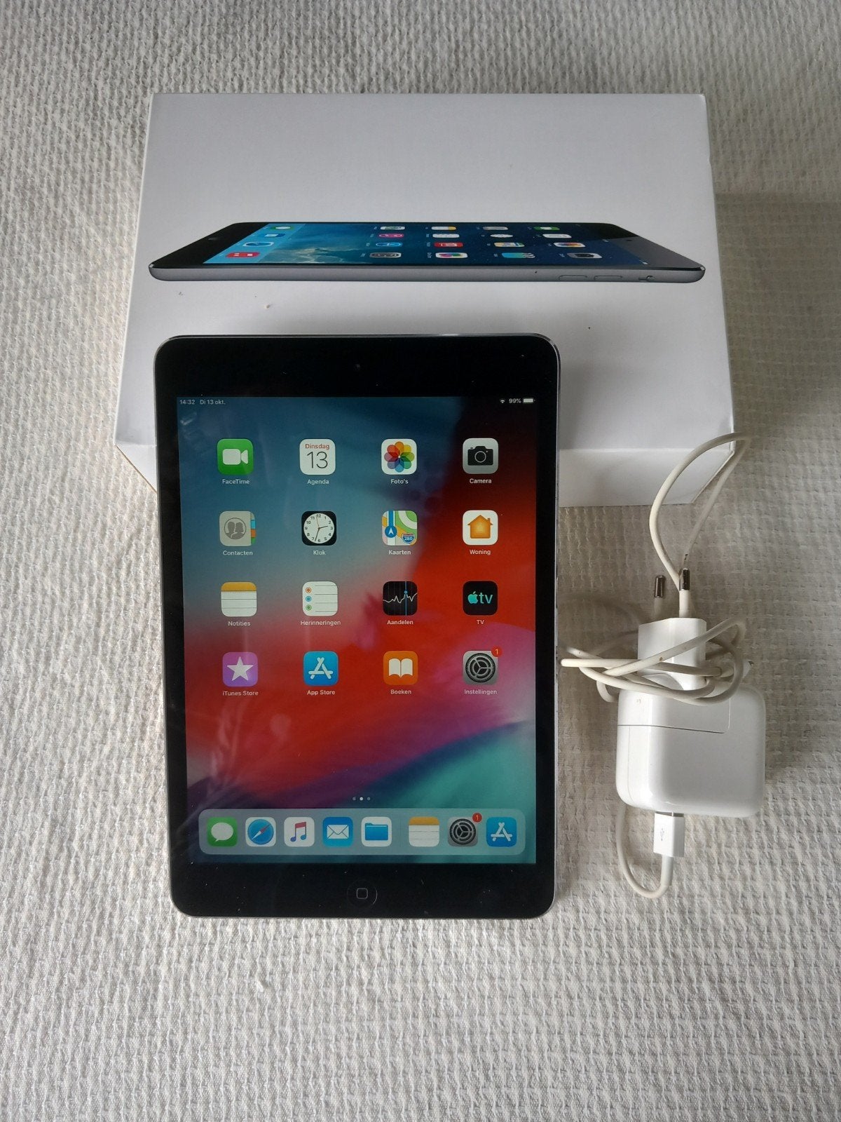 Nieuw incl oplader Ipad mini wifi 16gb retina gray 12.5.8., Computers en Software, Apple iPad, 8 inch, Ophalen of Verzenden, Zo goed als nieuw
