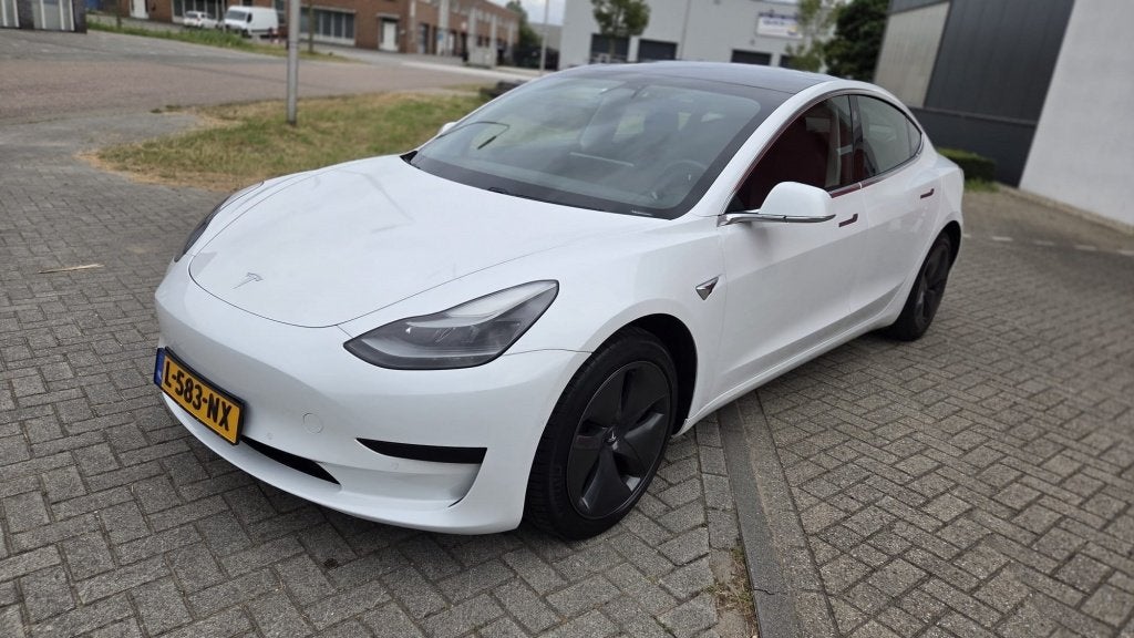 Tesla Model 3 Stnd.RWD Plus 60 kWh (bj 2020, automaat), Auto's, Automaat, 238 pk, Gebruikt, 370 km