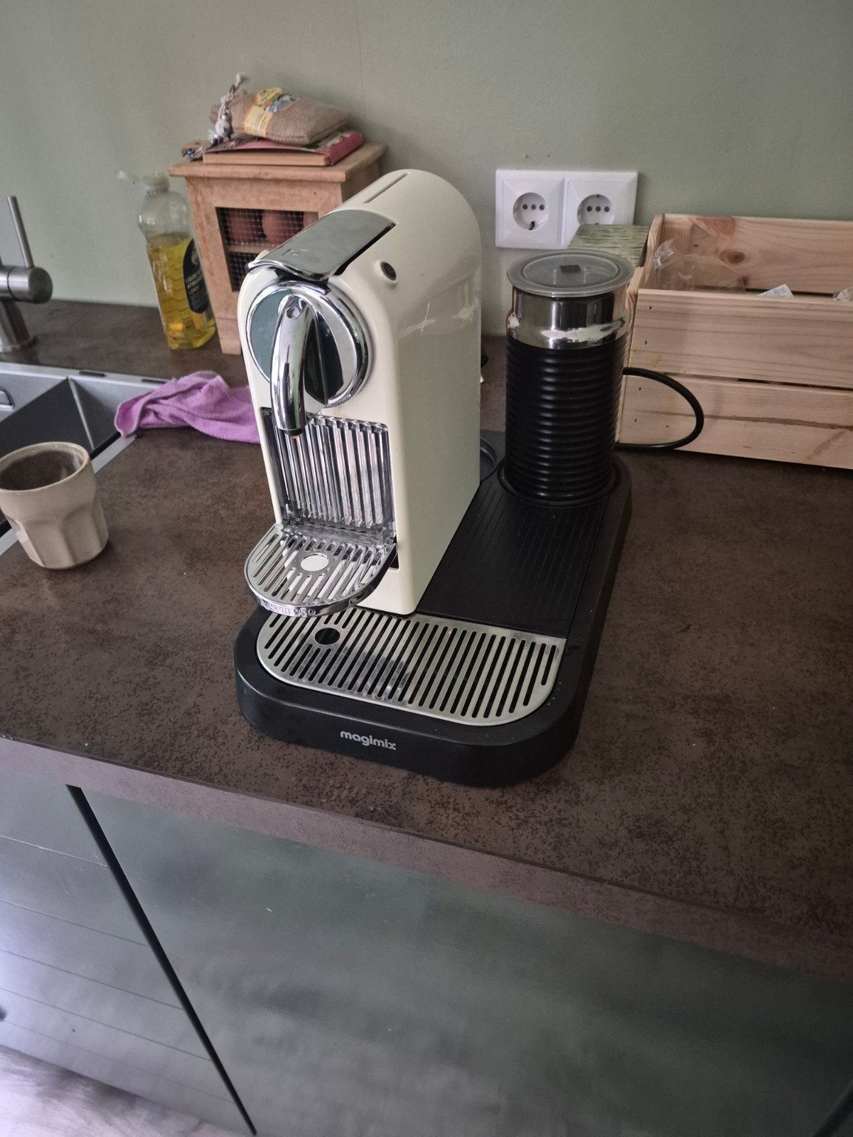 Nespresso Magimix koffiezetapparaat met melkopschuimer, Witgoed en Apparatuur, Koffiepads en cups, Espresso apparaat, Ophalen of Verzenden
