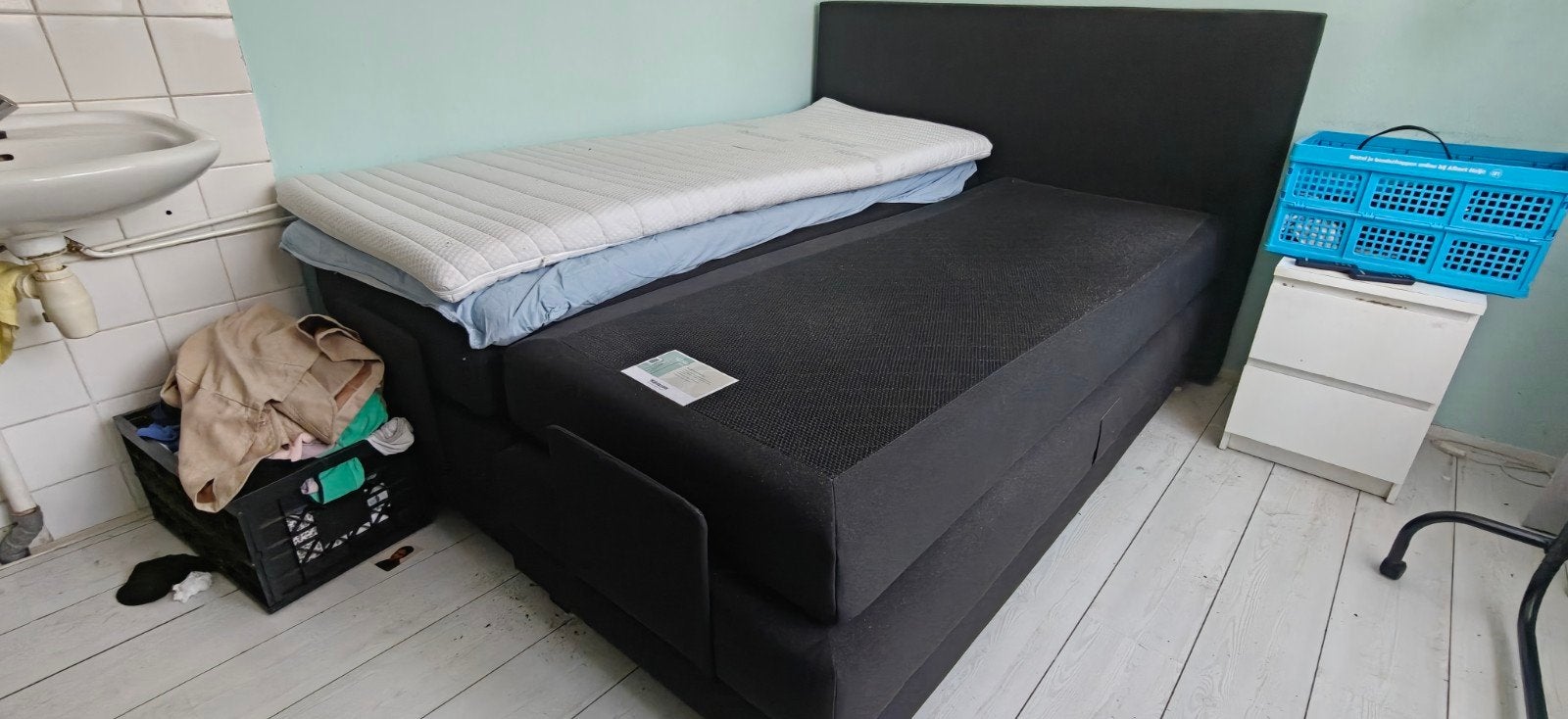 Karlsson Tweepersoons Boxspring met Afstandsbediening, Huis en Inrichting, Slaapkamer | Bedden, Zwart, Tweepersoons, Ophalen of Verzenden