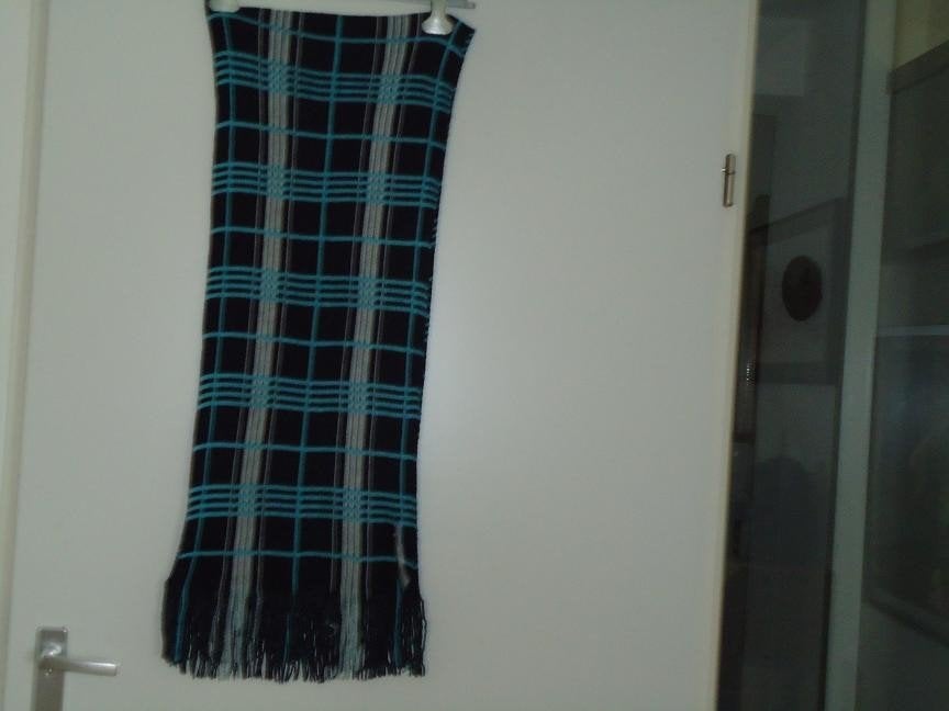 das sjaal nieuw zwart met ruit in lichtblauw en wit, Ophalen of Verzenden, Nieuw, Maat 46/48 (XL) of groter, Sjaal