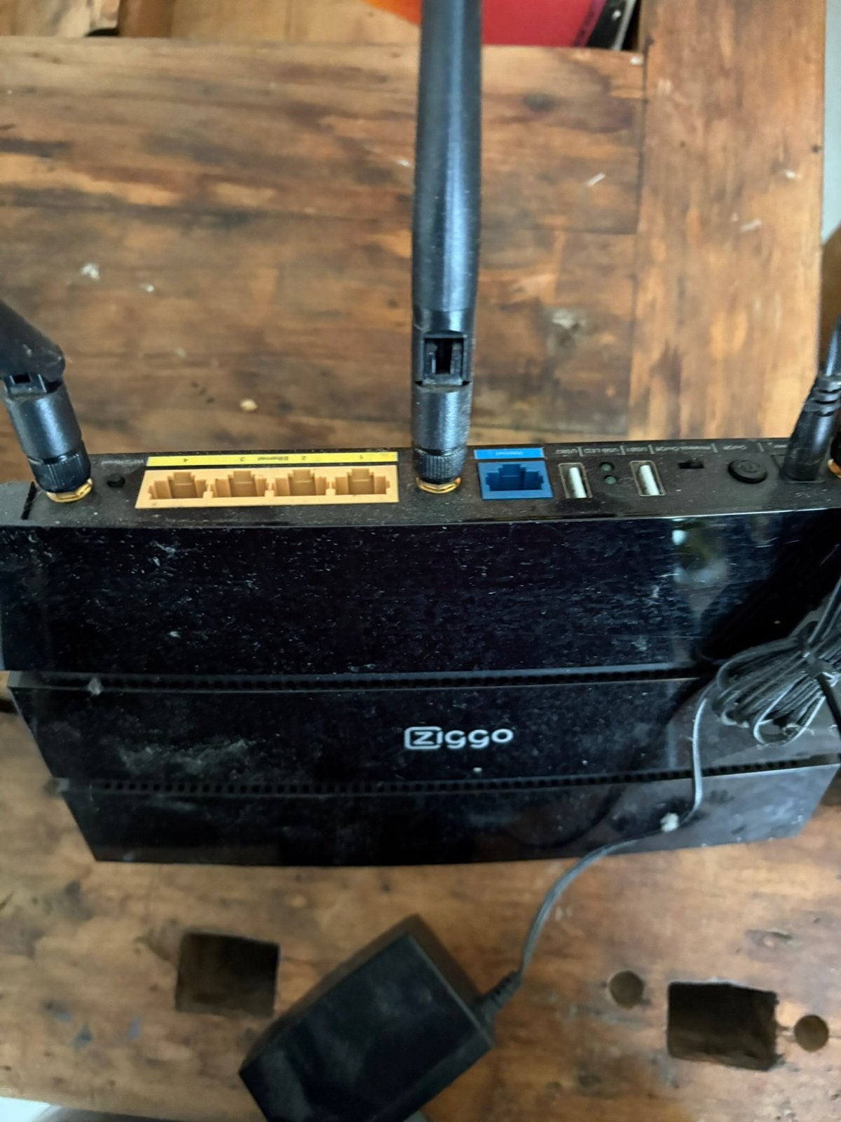 Ziggo Connectbox Router met modem, Ophalen of Verzenden, Gebruikt, Router met modem