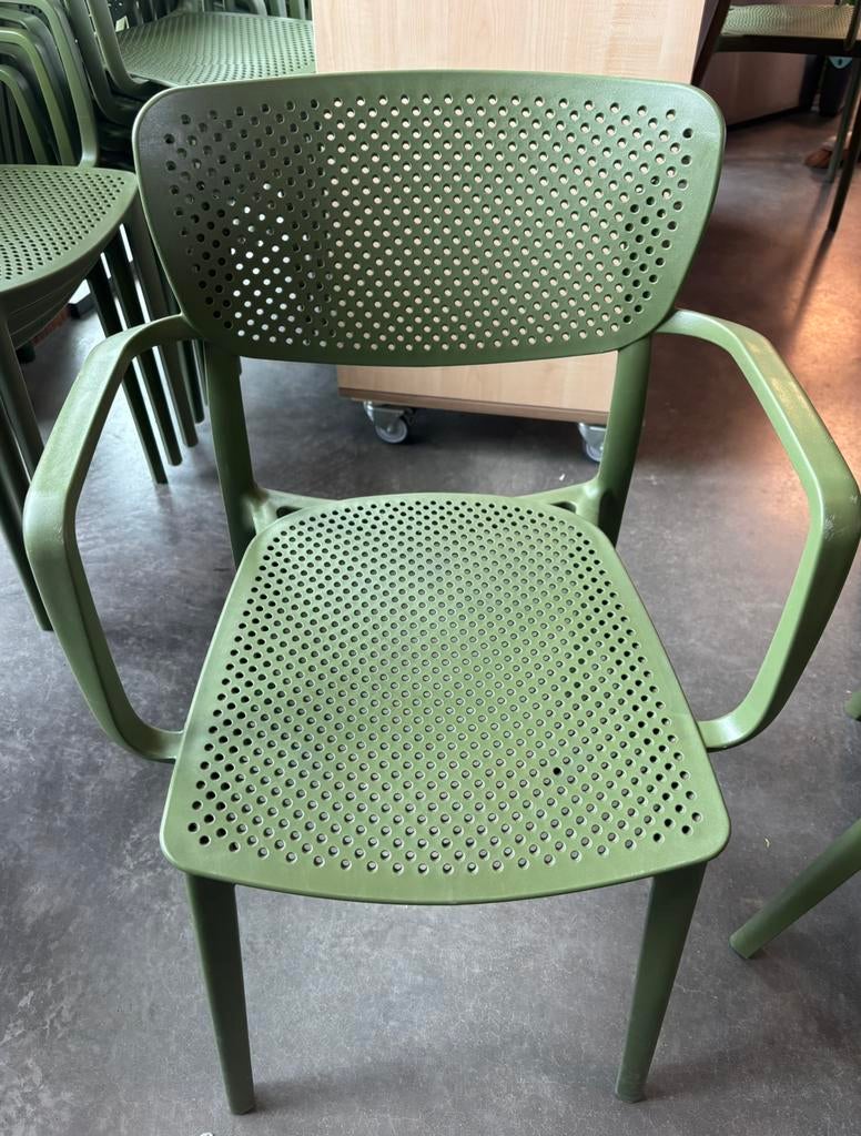 TORINO ALTEREGO Geperforeerde stoelen groen, Ophalen, Kunststof, Overige kleuren, Zo goed als nieuw
