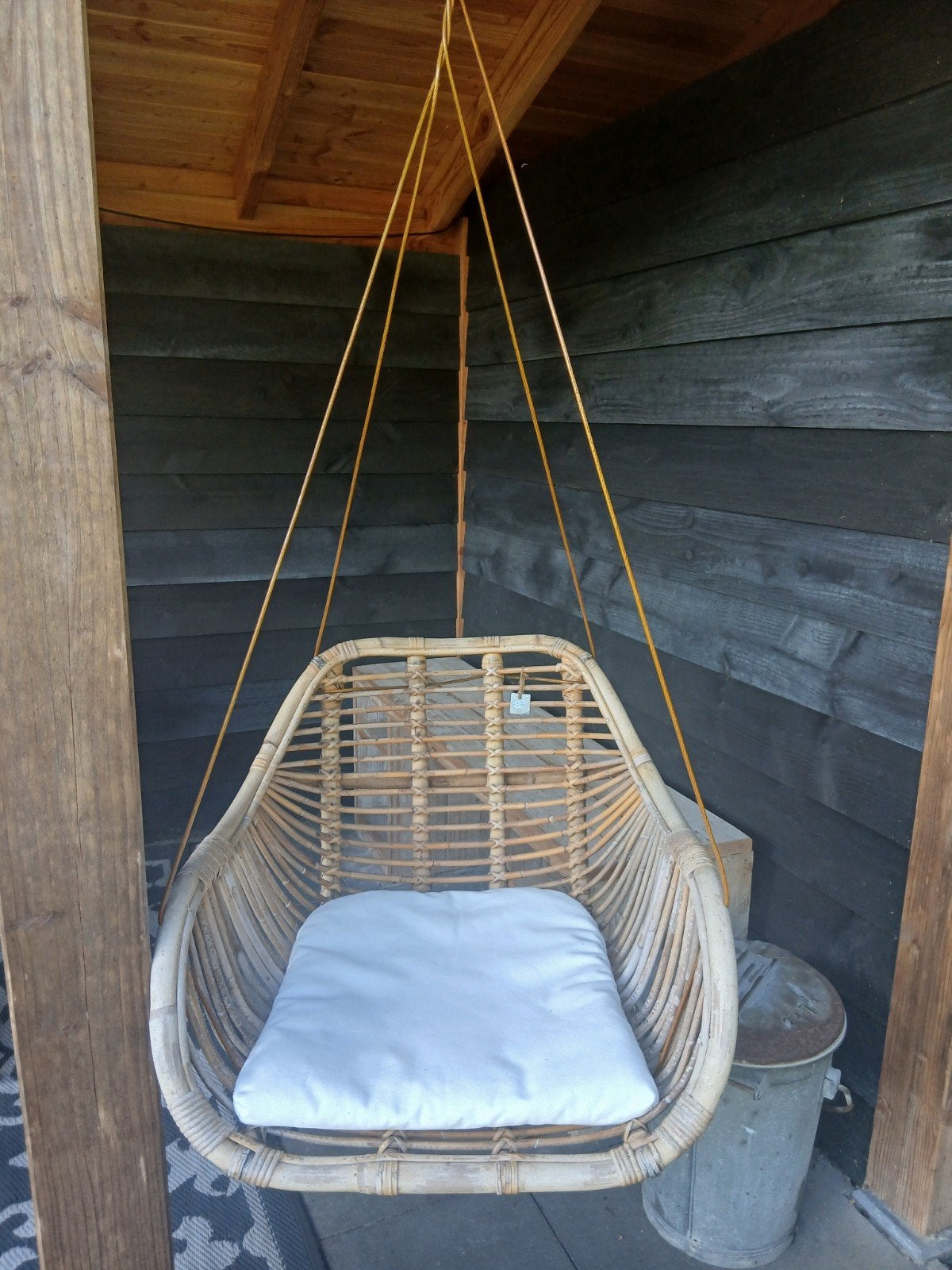 Rotan/bamboe schommelstoel met kussen, Ophalen, Gebruikt, Eenpersoons, Binnen