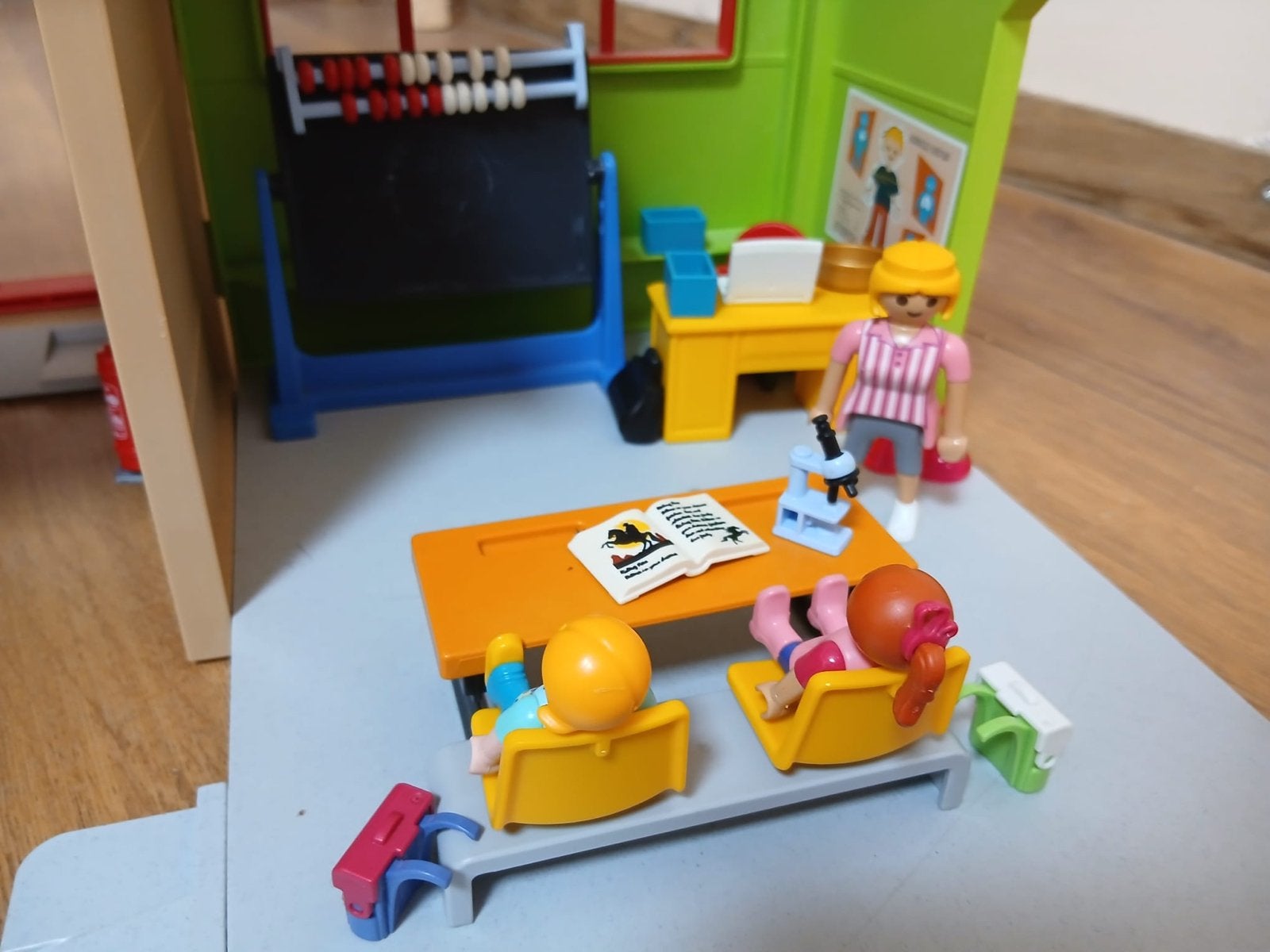 Playmobil school + gym lokaal, Ophalen, Zo goed als nieuw, Jongen of Meisje