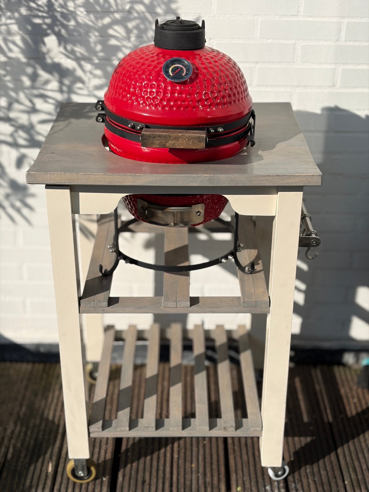 Compacte kamado met mooi verrijdbaar onderstel, Ophalen, Zo goed als nieuw