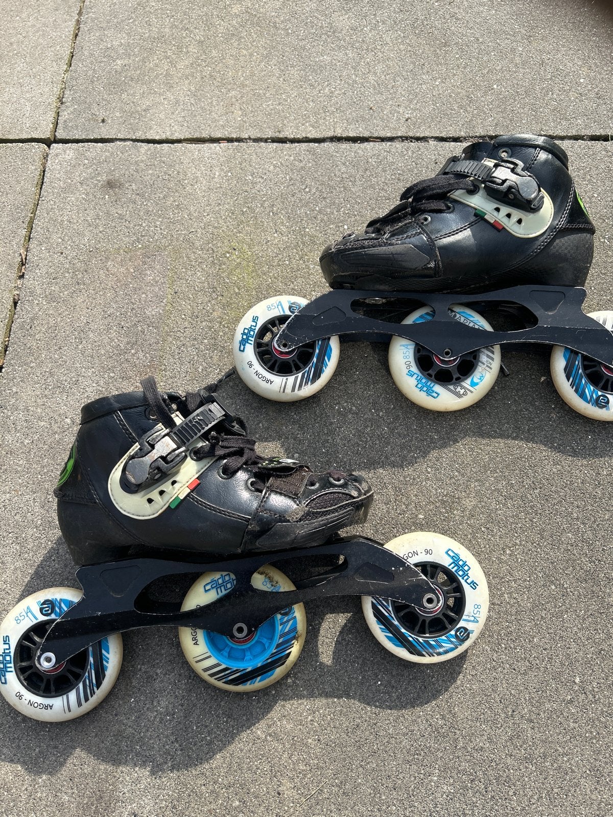 Luigino mini challenge verstelbare skeeler- Maat 31-34, Overige merken, Kinderen, Ophalen of Verzenden, Inline skates 4 wielen