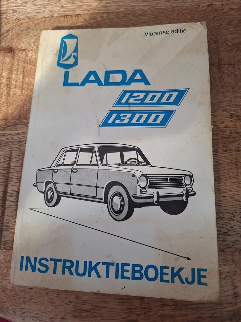 Lada 1200 1300 Instructieboekje - Vlaamse editie, Ophalen of Verzenden