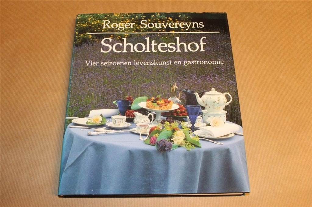 Scholteshof — 4 Seizoenen Gastronomie en Levenskunst, Boeken, Ophalen of Verzenden, Zo goed als nieuw, Nederland en België