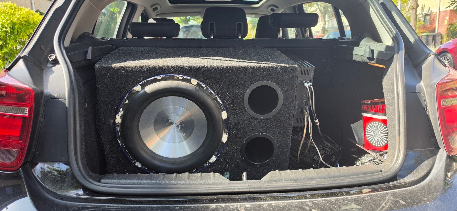 ground zero subwoofer met vibe momoblok, Ophalen, Zo goed als nieuw