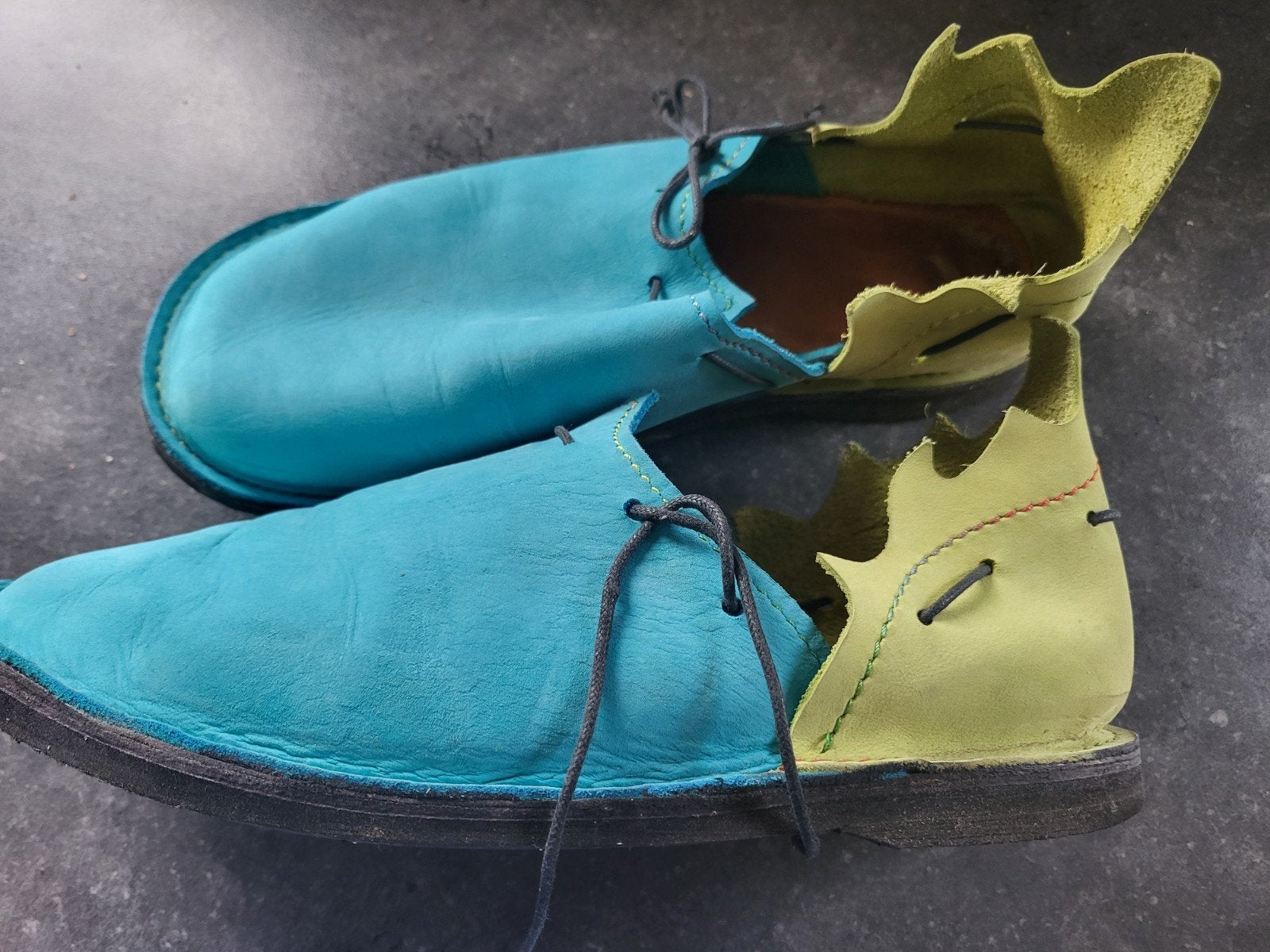 turquoise/limekleurige lage schoenen, 42, suède, Overige kleuren, Lage of Enkellaarzen, Ophalen of Verzenden, Gedragen