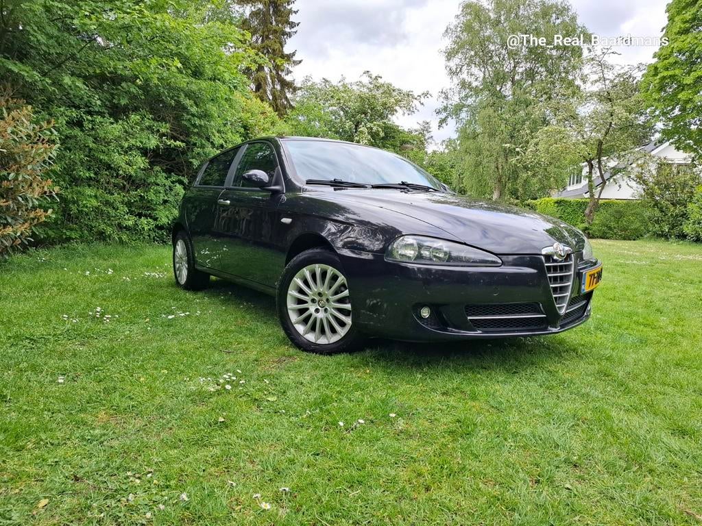 Alfa Romeo 147 2.0 T.spark 5DR 2008 Zwart, Voorwielaandrijving, 400 kg, Zwart, Bruin