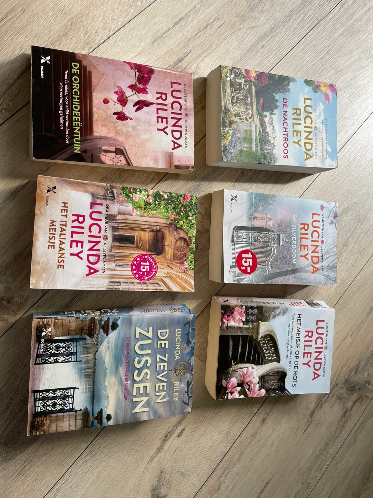 Boeken Lucinda Riley, Ophalen of Verzenden, Gelezen