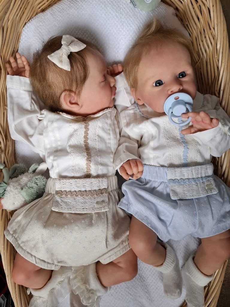 Reborn tweeling kledingset, Spaans, maat 56, Ophalen of Verzenden, Nieuw, Pop, Levensecht of Reborn