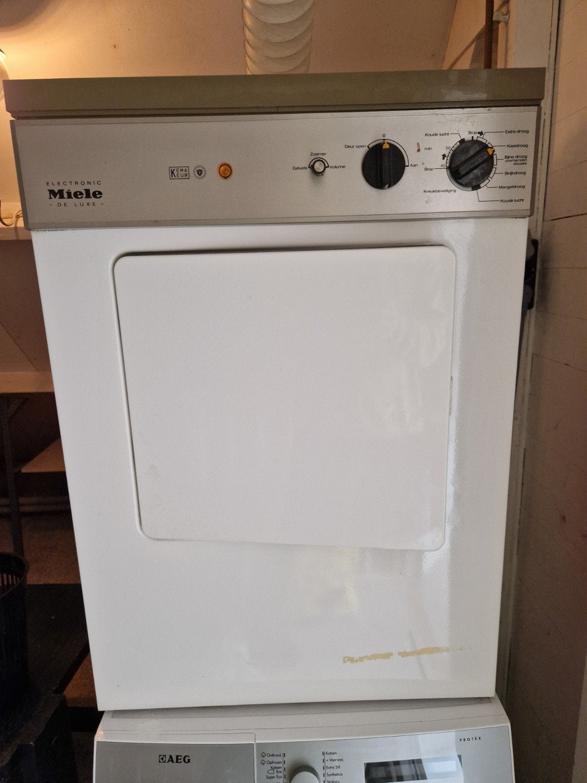 Miele Electronic De Luxe Luchtafvoer Wasdroger, Witgoed en Apparatuur, Wasdrogers, Ophalen, Gebruikt, Voorlader, Luchtafvoer
