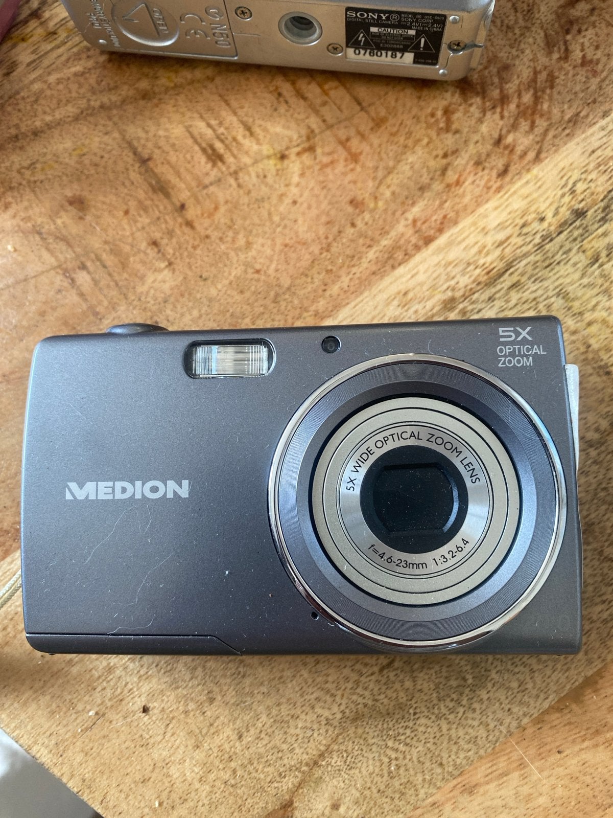 Medion Compactcamera met 5x Optische Zoom, Ingebouwde flitser, Gebruikt, Ophalen of Verzenden, Compactcamera