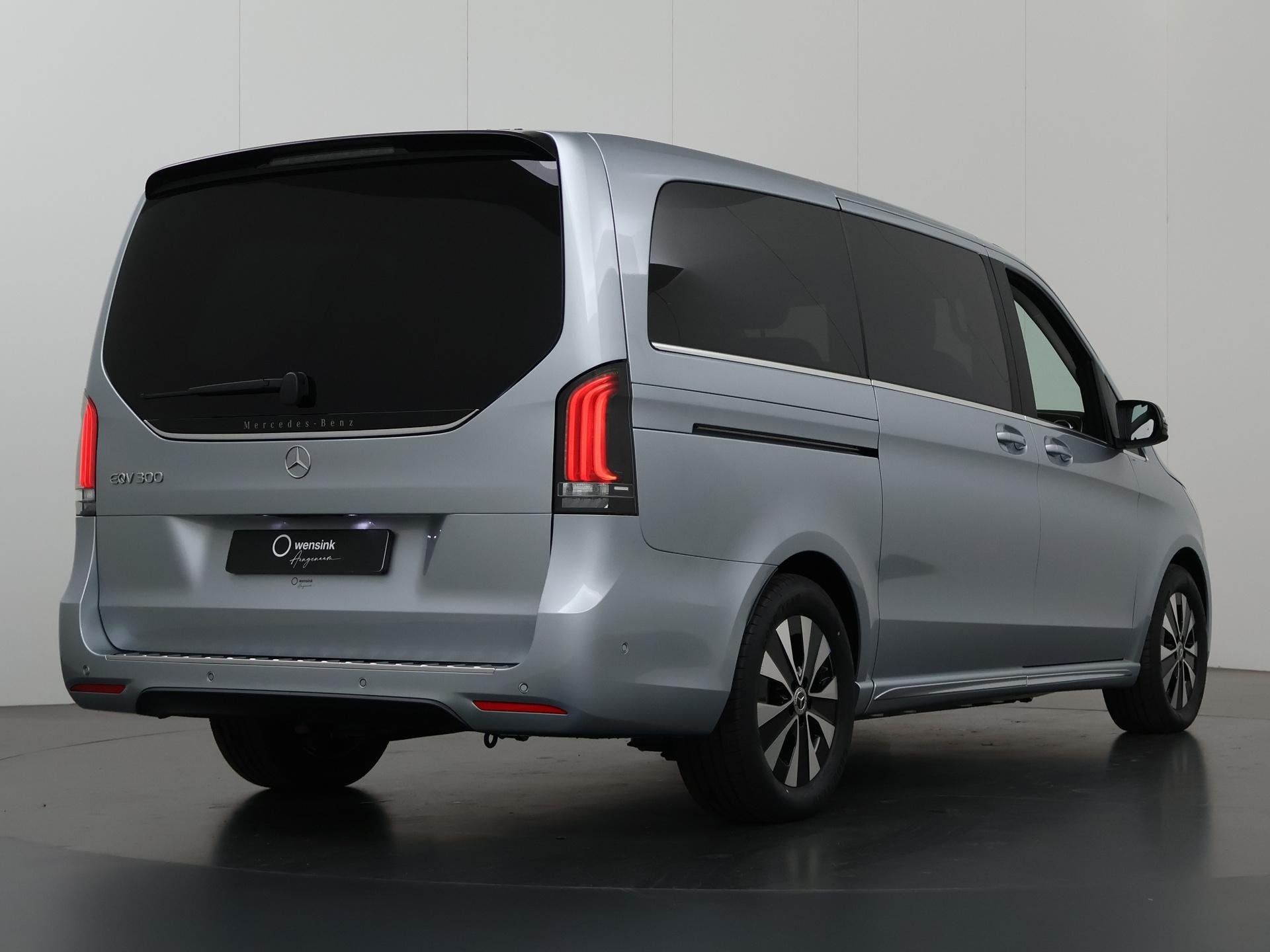 Mercedes-Benz EQV 300 L2 Avantgarde 90 kWh | Panoramadak | B, Auto's, Automatische klimaatregeling, Stof, Zwart, 365 km