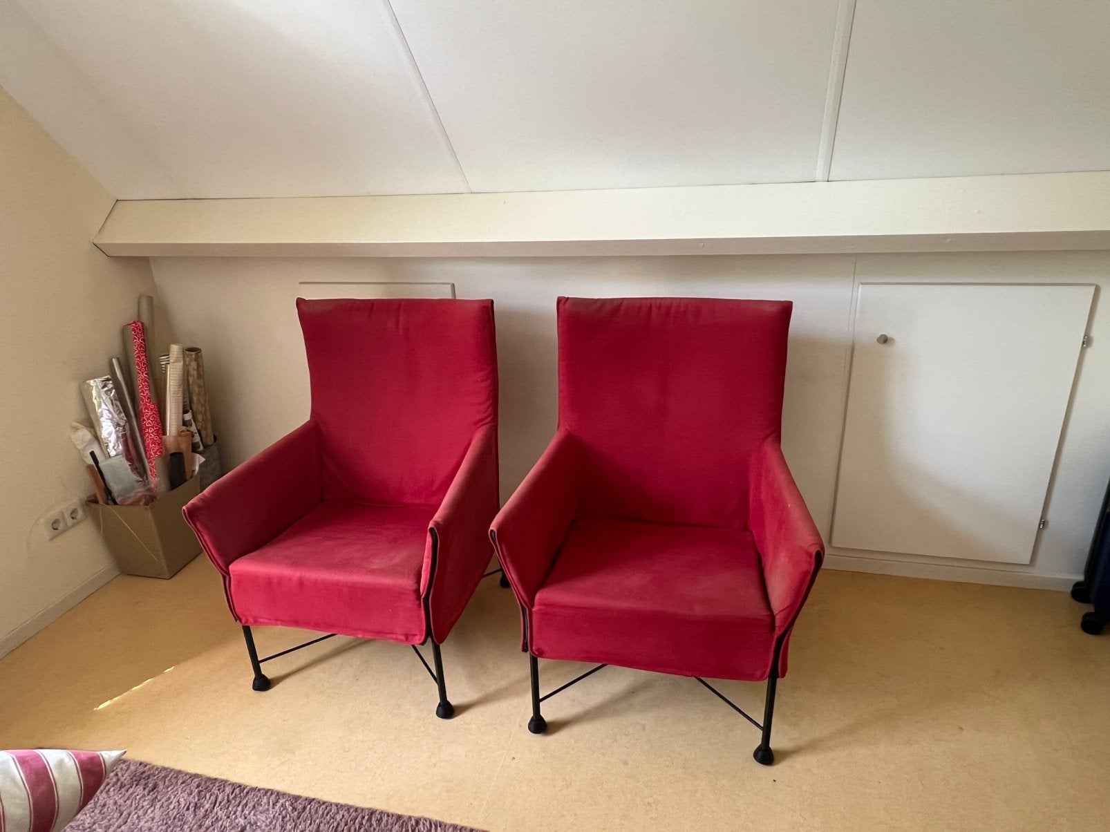 2 Montis Charly fauteuils rode stof, Huis en Inrichting, Fauteuils, Ophalen, Gebruikt, 75 tot 100 cm, Stof