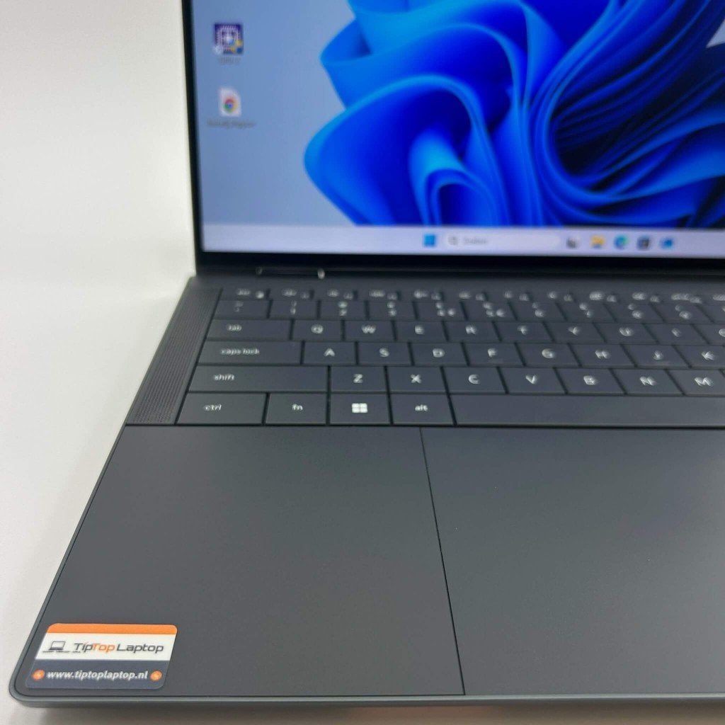 Dell Latitude 9450 2-in-1 | Ultra 7 165U | 16GB | 512GB, 9743AL, Qwerty, Refurbished, 14 inch