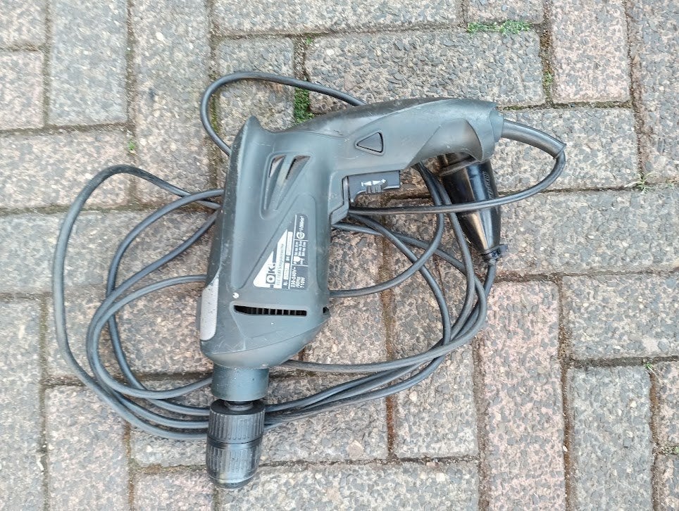 OK. Boormachine 710W - Gebruikt, Ophalen, Gebruikt, 600 watt of meer, Boormachine