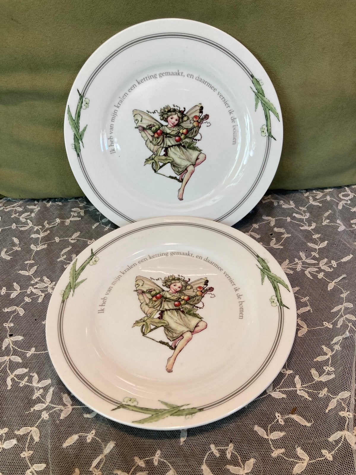 Bord Flower Fairies, herfstfee (180825), Huis en Inrichting, Keuken | Servies, Gebruikt, Ophalen of Verzenden, Bord(en), Overige stijlen