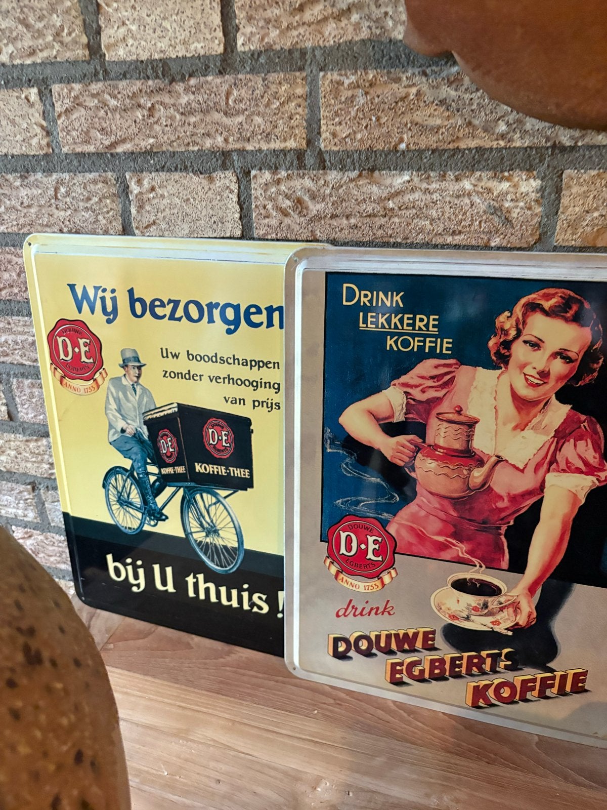 Vintage Douwe Egberts reclameborden (2 stuks), Ophalen, Gebruikt, Reclamebord