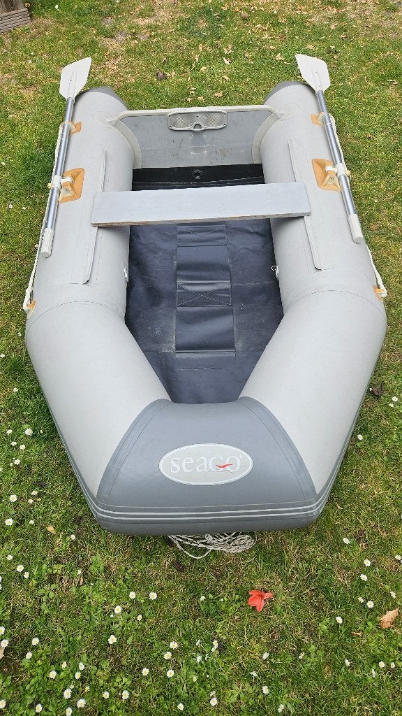 Bijboot, nette rubberboot compleet met buitenboordmotor, Watersport en Boten, Accessoires en Onderhoud, Gebruikt, Overige typen