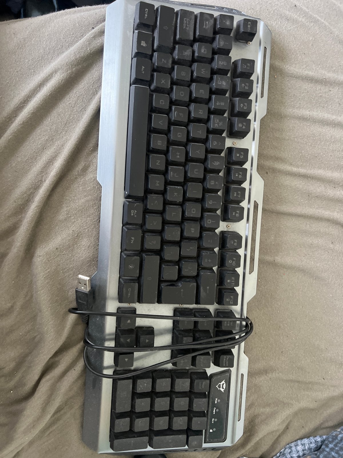 Gaming toetsenbord - Gebruikt, Computers en Software, Gebruikt, Gaming muis, Overige typen, Ophalen of Verzenden