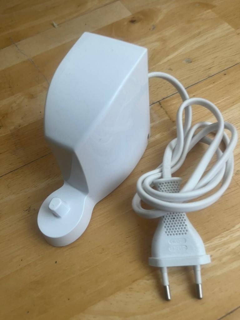 Oplader geschikt voor Oral-B IO elektrische tandenborstel, Ophalen of Verzenden, Zo goed als nieuw, Tandenborstel