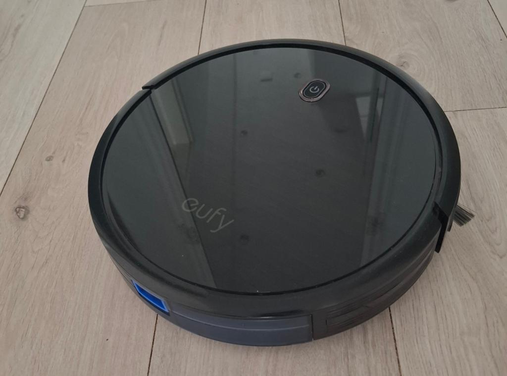 Eufy RoboVac 11S robotstofzuiger, Witgoed en Apparatuur, Stofzuigers, Gebruikt, Robotstofzuiger, Ophalen of Verzenden