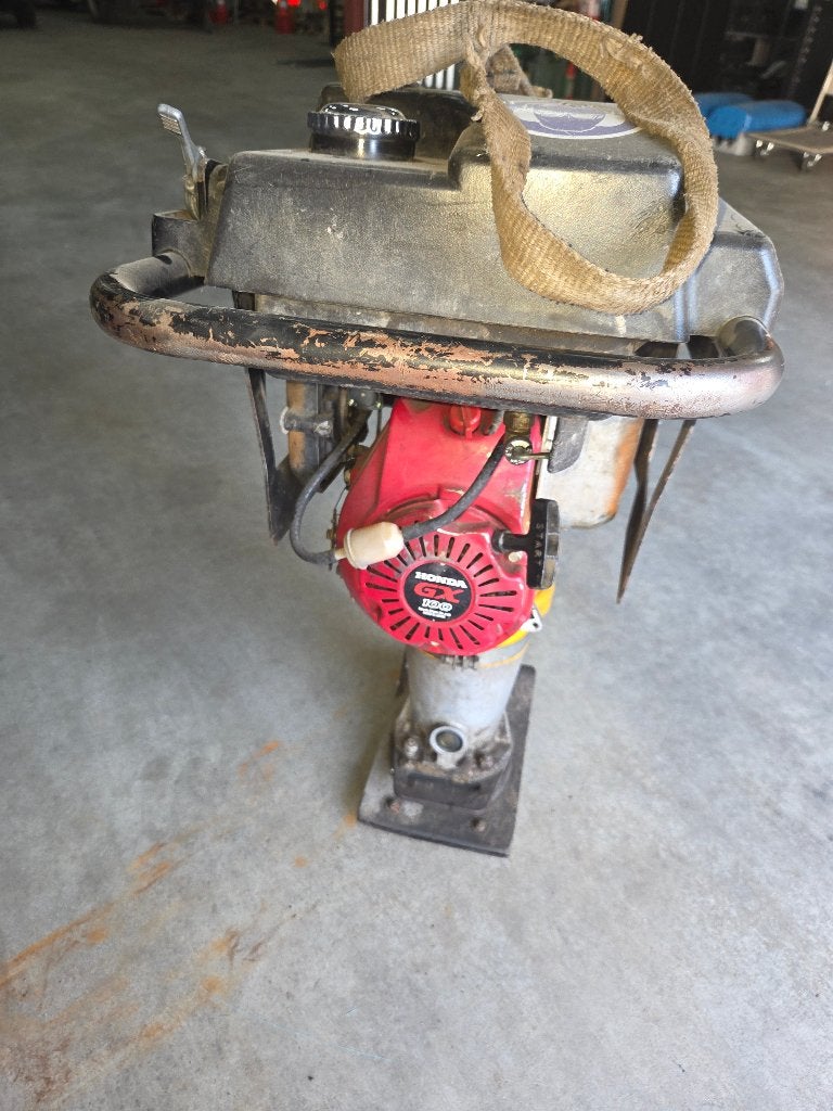 Euro Shatal stamper (opknapper) motor loopt goed, Ophalen, Gebruikt, Overige soorten, Honda