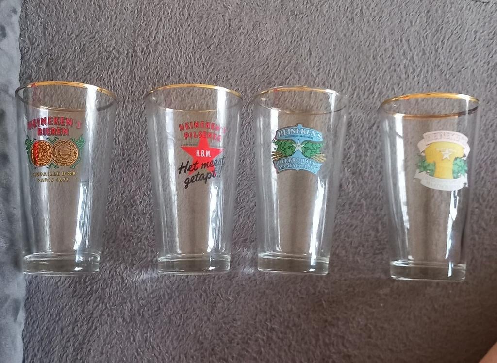 4 Zeldzame Heineken Bierglazen Jaren '70 - Vaasje 0.33cl, Ophalen of Verzenden, Gebruikt, Bierglas