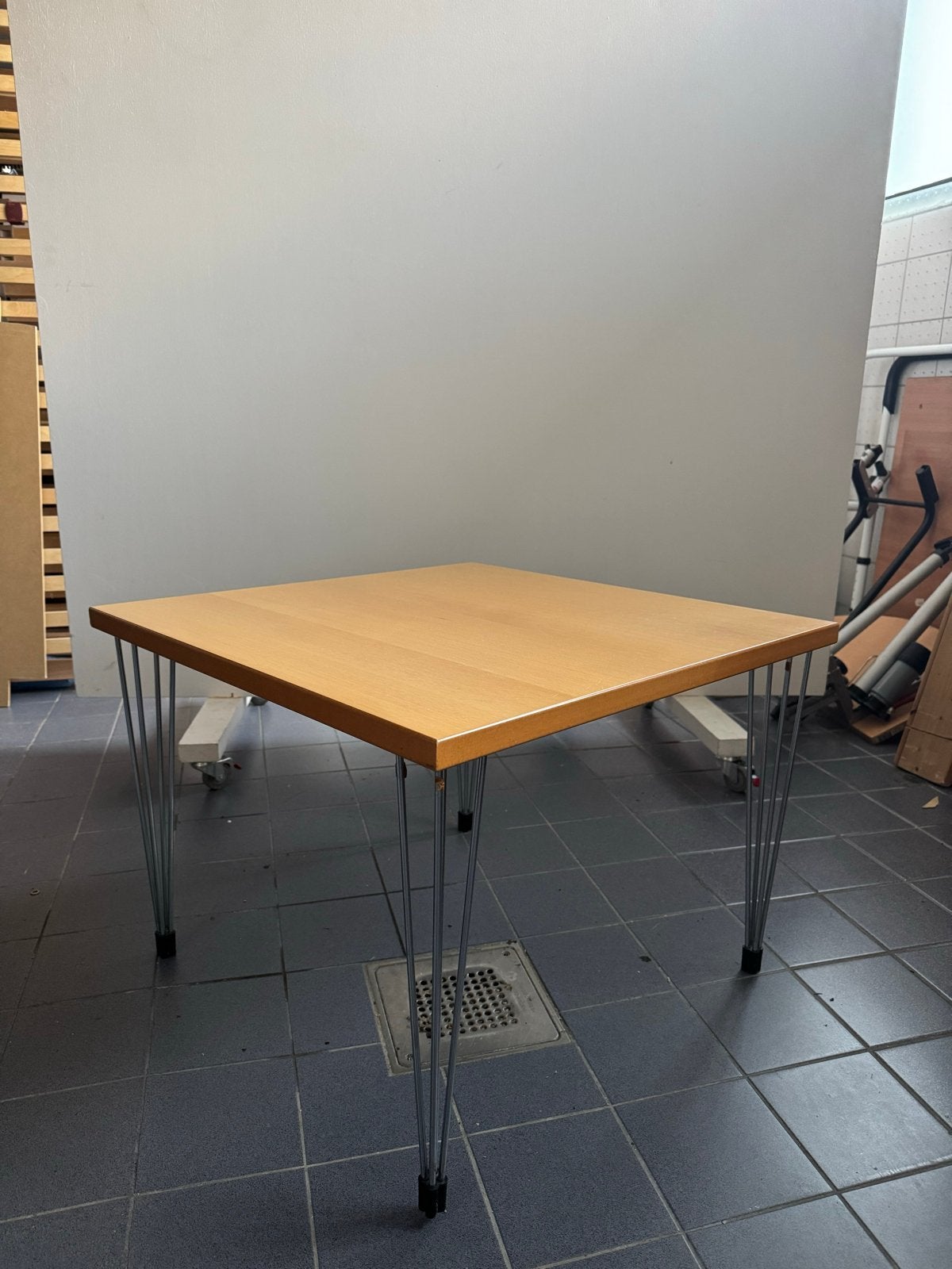 Fritz Hansen Vintage Bijzettafel 60x60x45cm, Ophalen, Minder dan 45 cm, Gebruikt, Vierkant